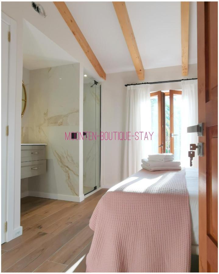 Moonten Boutique Stay Сольер Экстерьер фото
