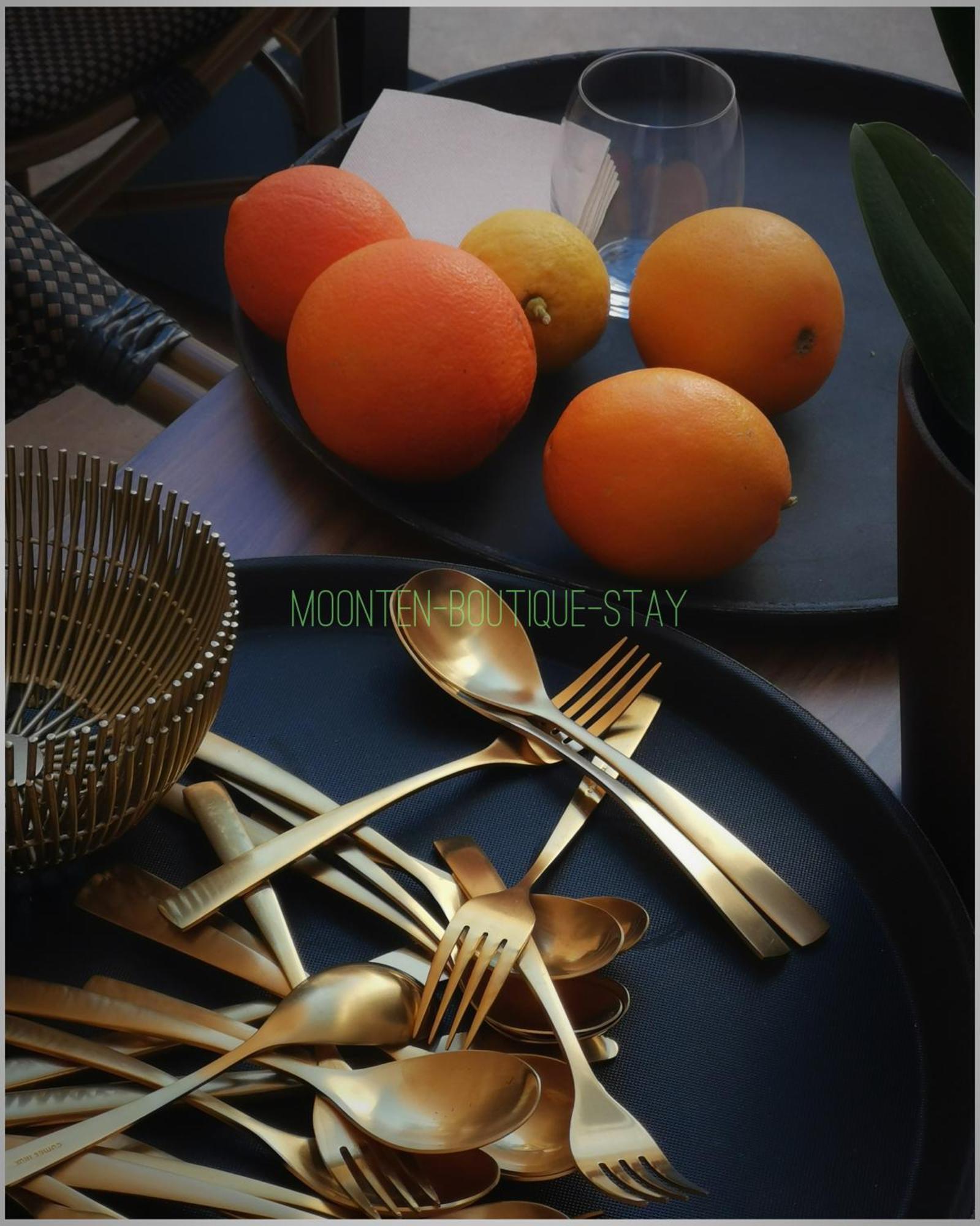 Moonten Boutique Stay Сольер Экстерьер фото