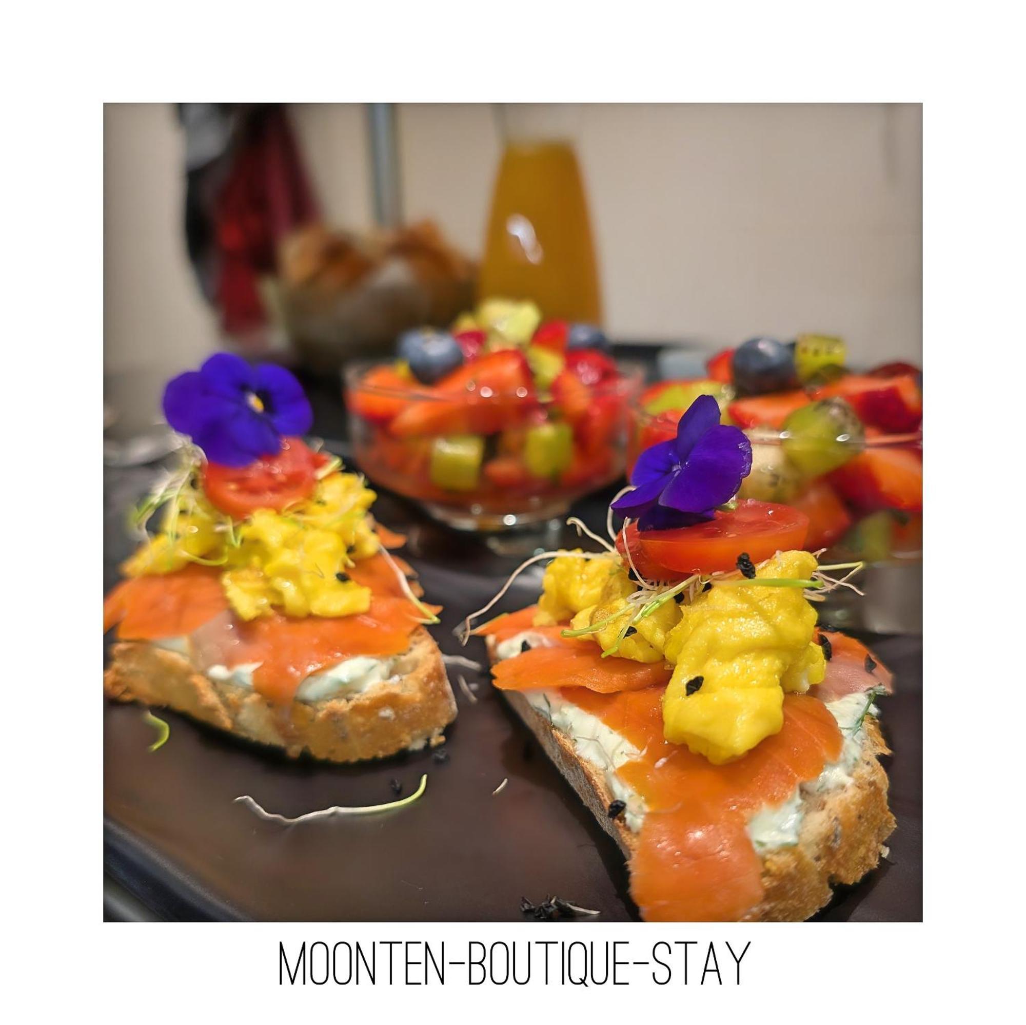 Moonten Boutique Stay Сольер Экстерьер фото